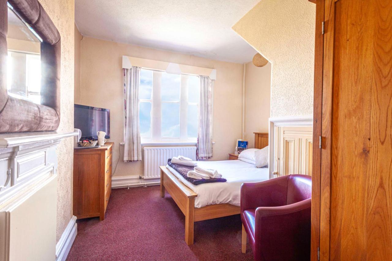 The Royal Bar & Shaker Hotell Morecambe Exteriör bild