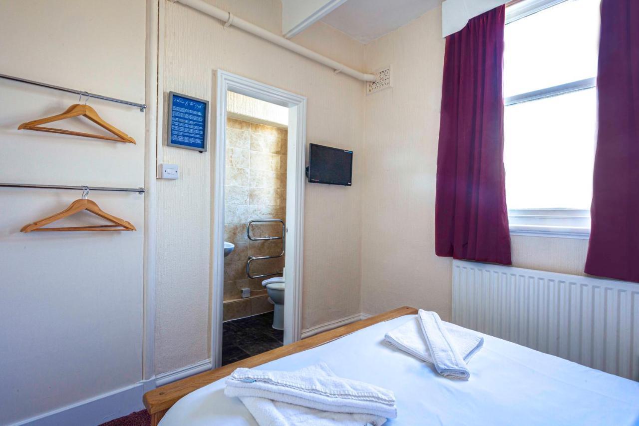 The Royal Bar & Shaker Hotell Morecambe Exteriör bild