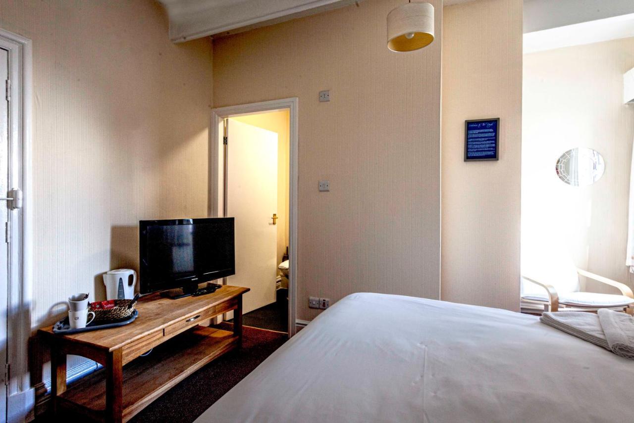 The Royal Bar & Shaker Hotell Morecambe Exteriör bild