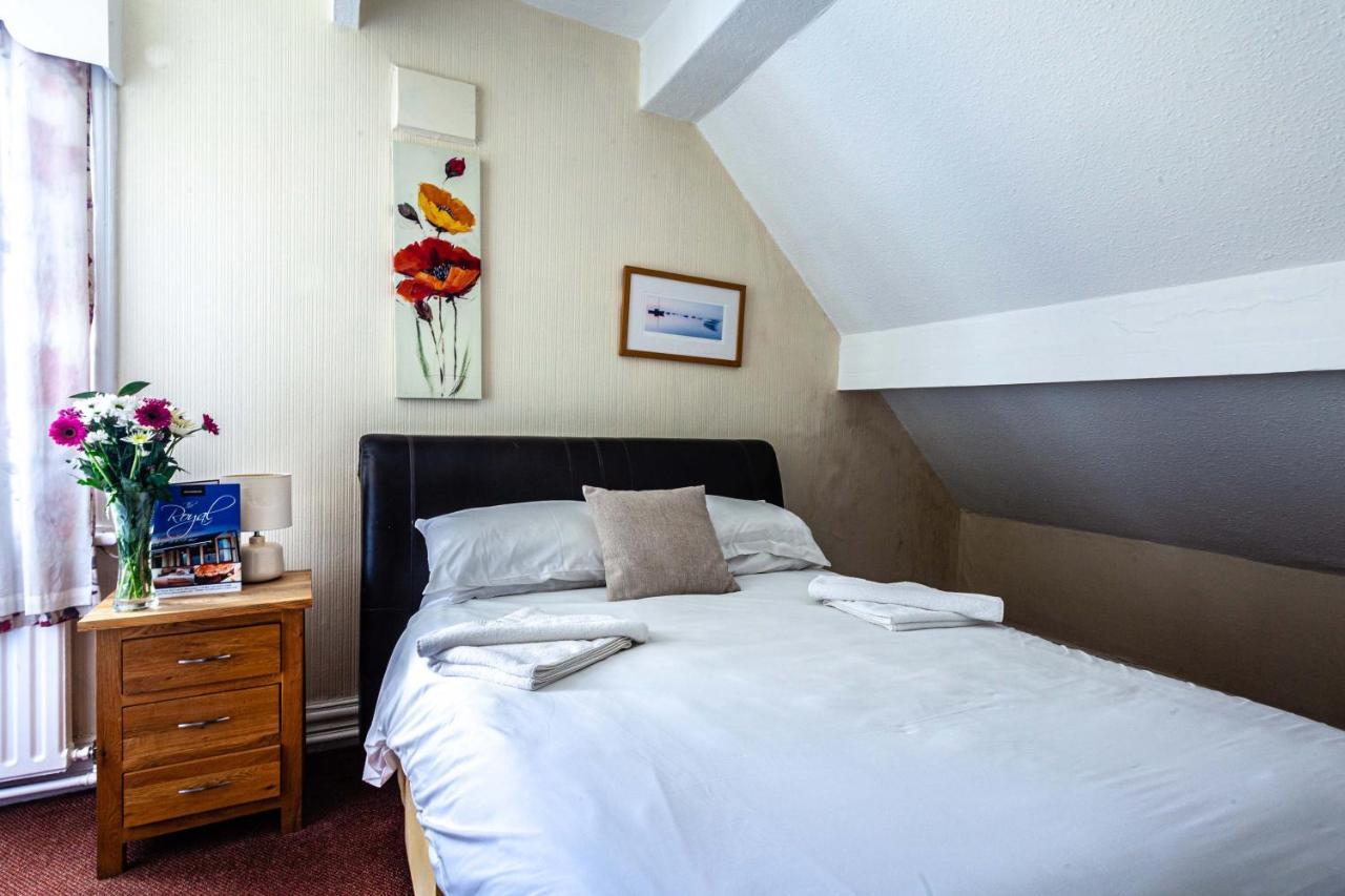 The Royal Bar & Shaker Hotell Morecambe Exteriör bild
