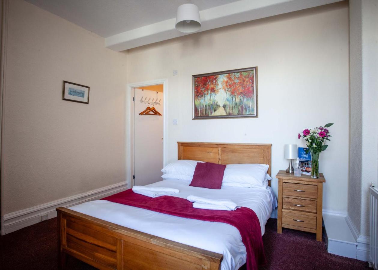 The Royal Bar & Shaker Hotell Morecambe Exteriör bild