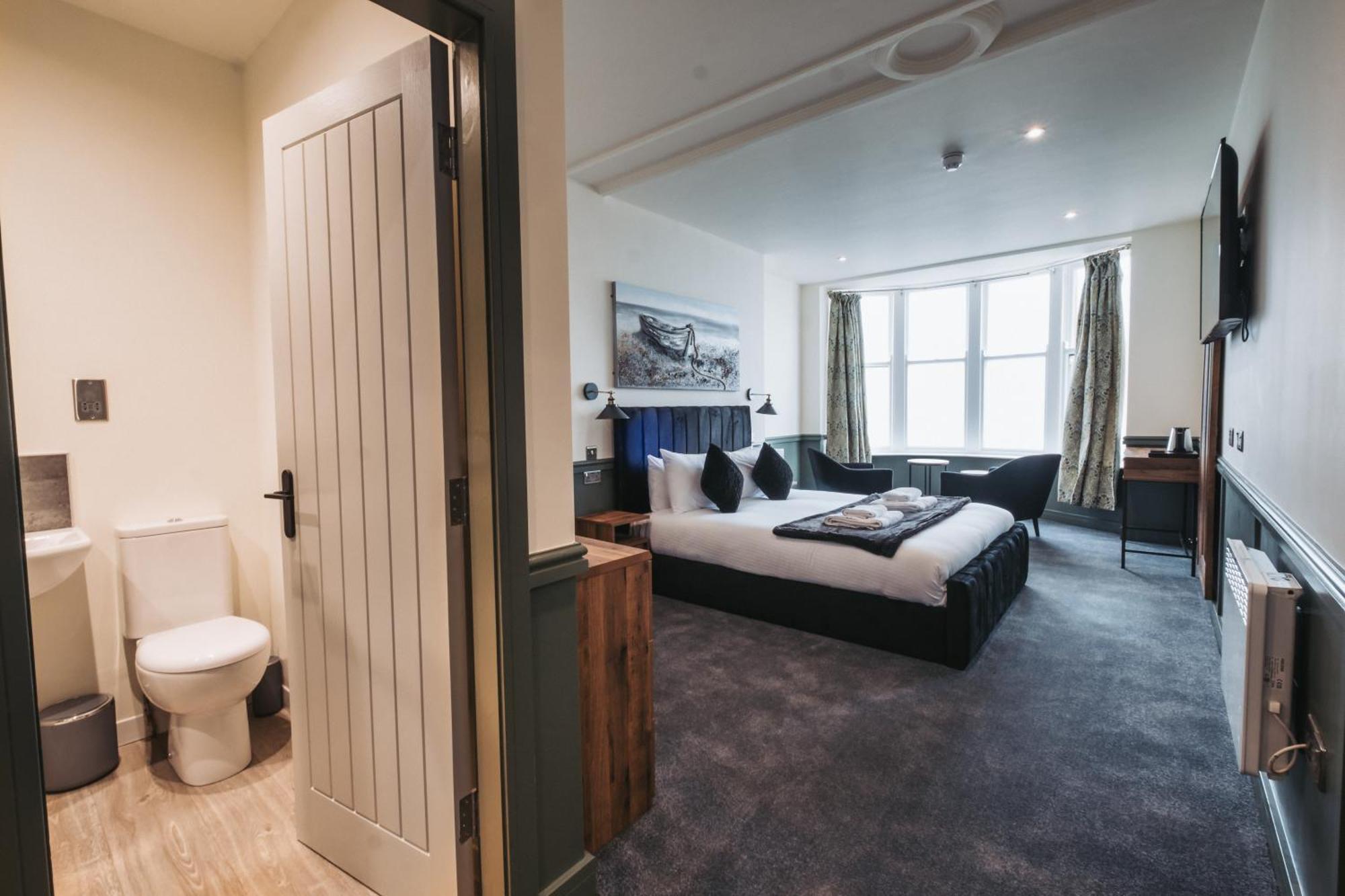 The Royal Bar & Shaker Hotell Morecambe Exteriör bild