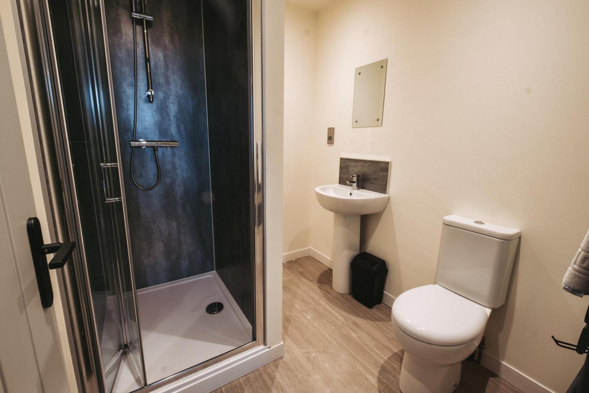 The Royal Bar & Shaker Hotell Morecambe Exteriör bild