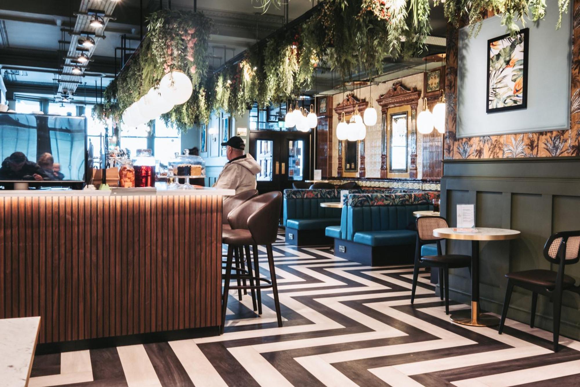 The Royal Bar & Shaker Hotell Morecambe Exteriör bild